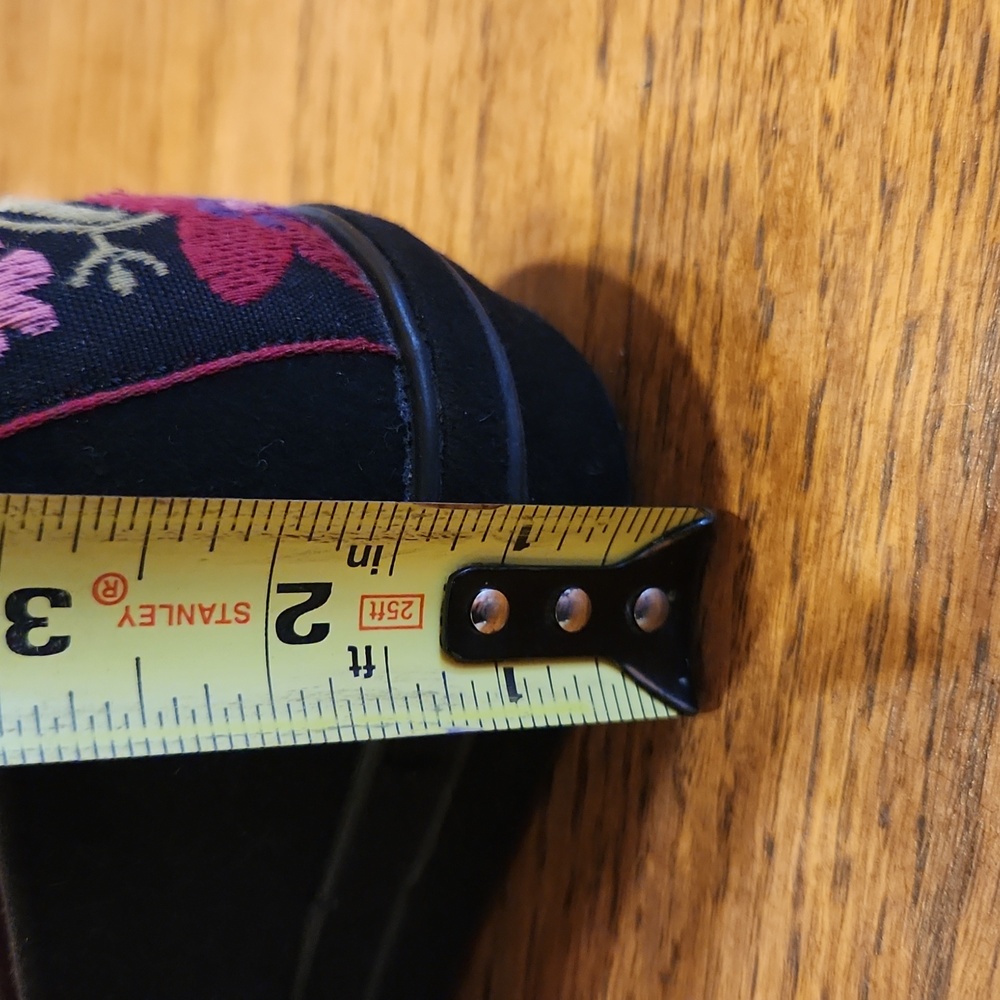 Grasshoppers Black Fabric Emboidery Heel Size 7.5 - Picture 9 of 9